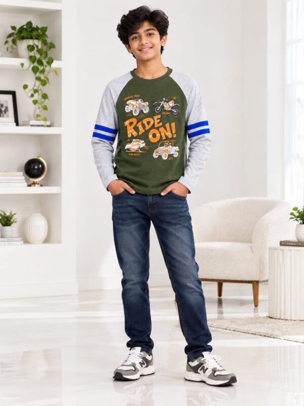 p8.3 ODDMODE Ride On Cotton Raglan Full-Sleeve T-Shirt – Olive Green & Grey